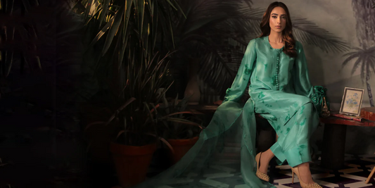 Elegance Redefined: Pakistani Formal Wear for Women in UK
